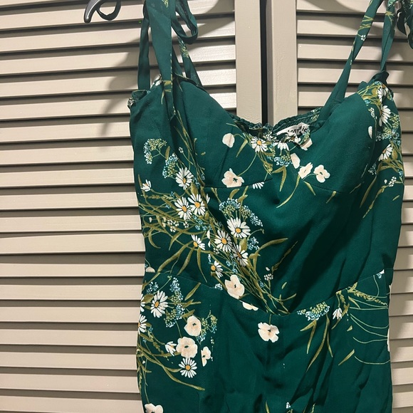 NWT Reformation Floral Jumpsuit (Petite) - Picture 4 of 6
